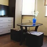 Lux Ξενοδοχείο με διαμερίσματα 3*