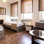 Lux 3*
