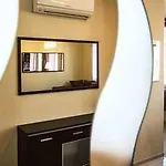 Ξενοδοχείο με διαμερίσματα Lux