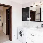 Ξενοδοχείο με διαμερίσματα Lux 3*