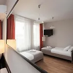 Ξενοδοχείο με διαμερίσματα Lux