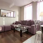 Ξενοδοχείο με διαμερίσματα Lux Krasków