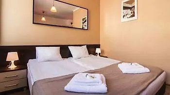 Lux 3*