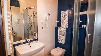 Lux 3*